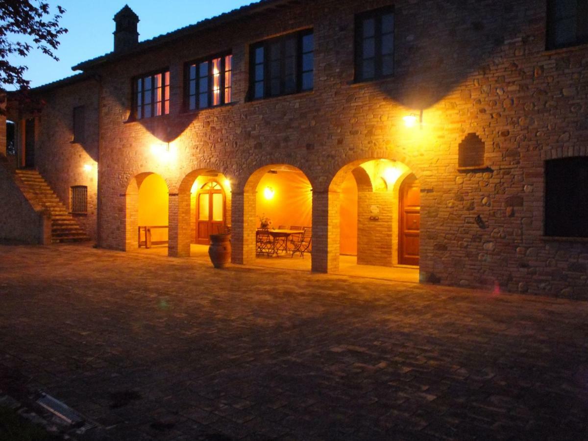 Agriturismo Wine Casale Villa Chiara Torgiano Exterior photo