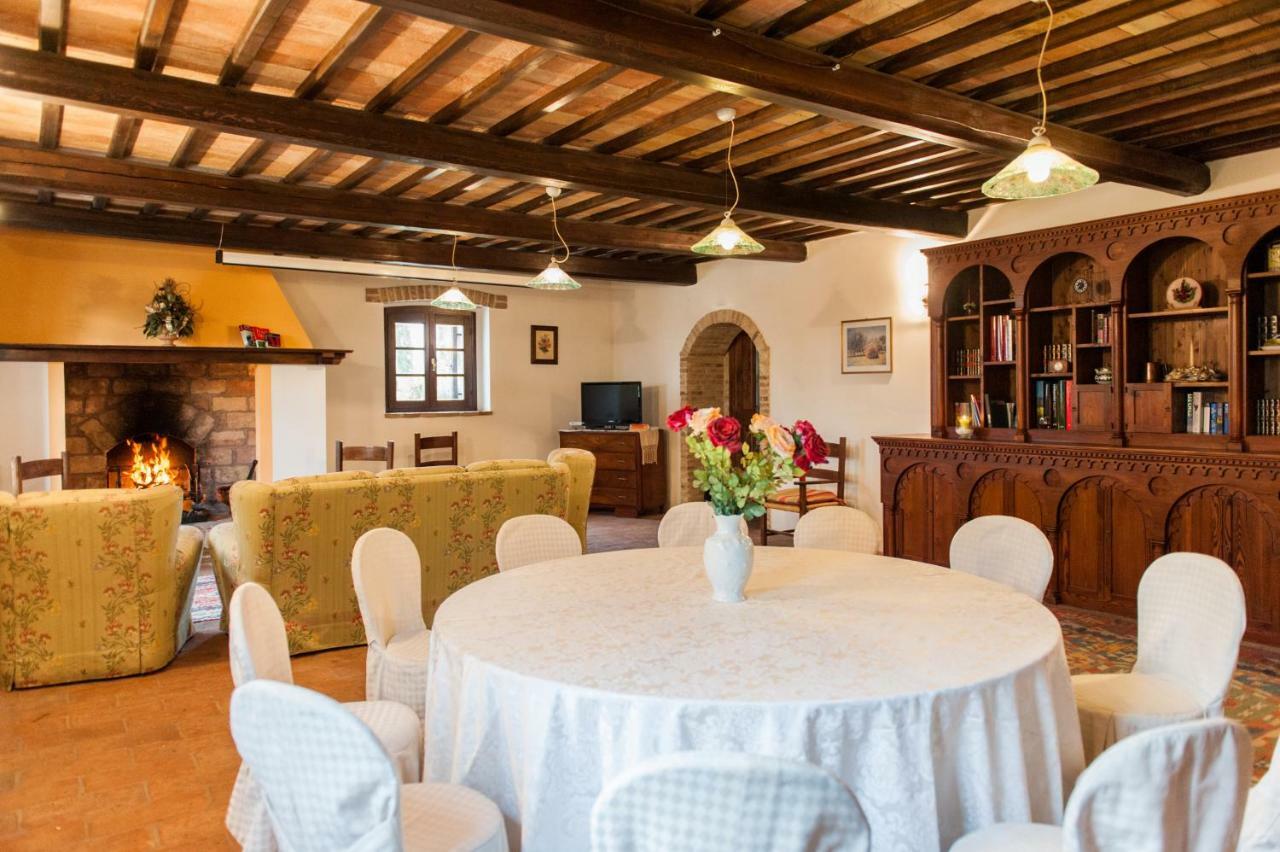 Agriturismo Wine Casale Villa Chiara Torgiano Exterior photo